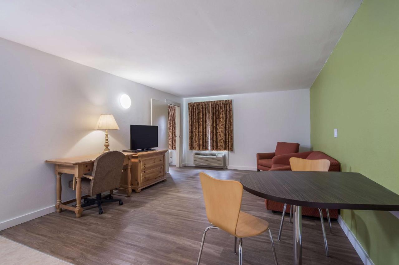 Hotel Oriskany Esterno foto