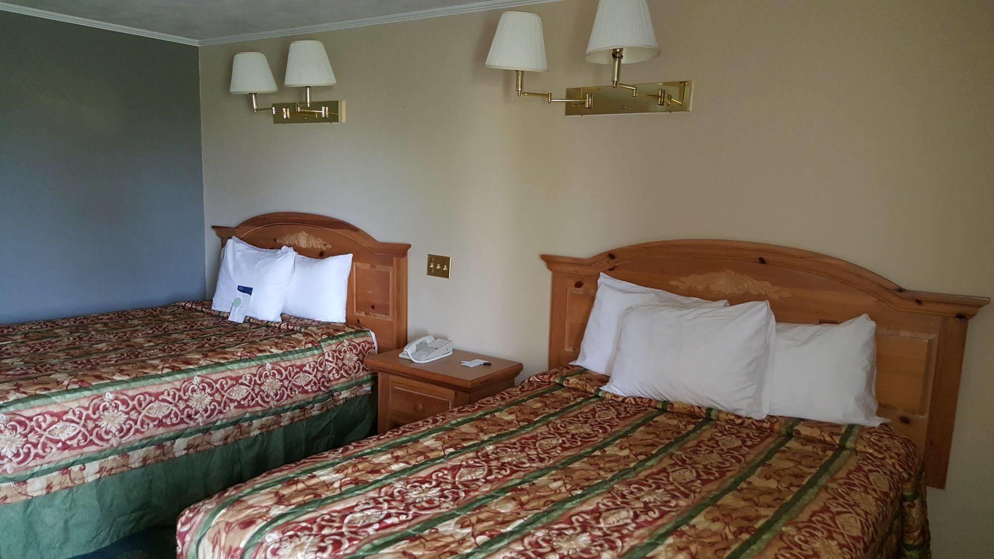 Hotel Oriskany Esterno foto